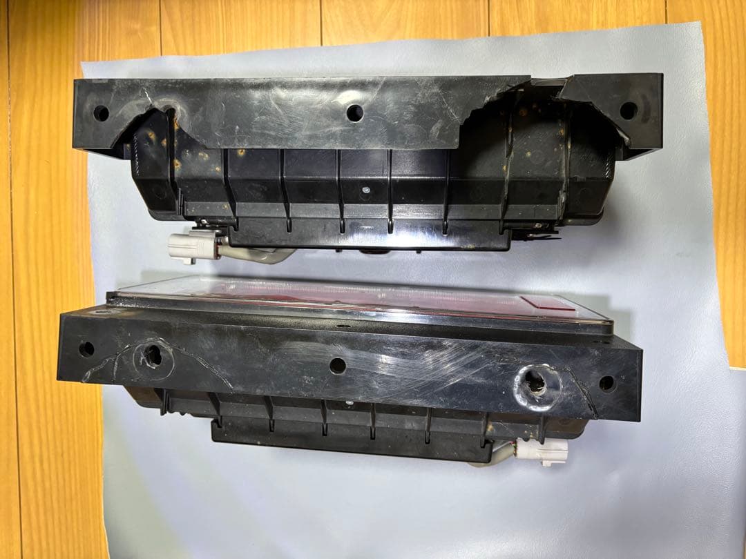 小糸製作所 LED テールランプ 2連 シーケンシャルターン 流れるタイプです