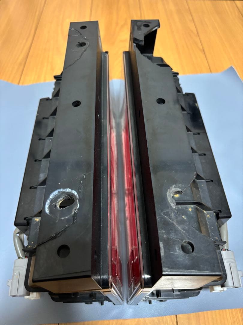 小糸製作所 LED テールランプ 2連 シーケンシャルターン 流れるタイプです