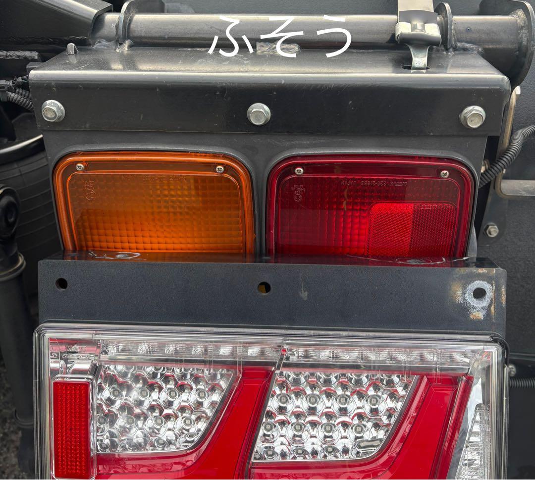 小糸製作所 LED テールランプ 2連 シーケンシャルターン 流れるタイプです