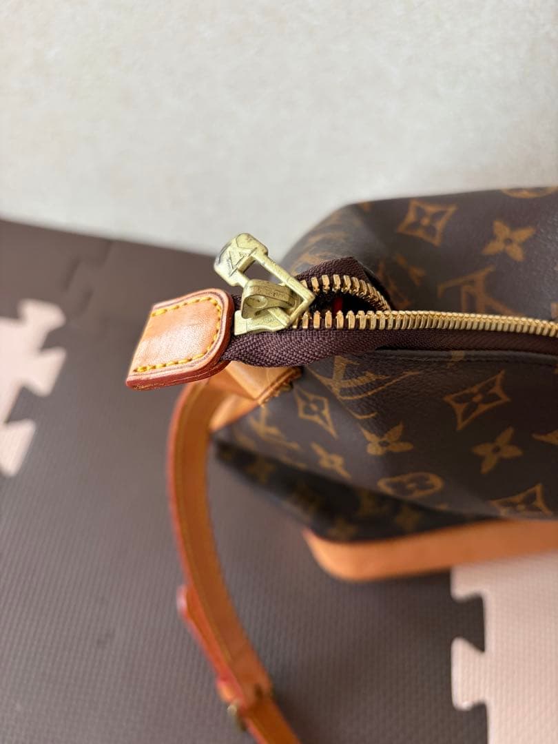 ルイ・ヴィトン ショルダーバッグ