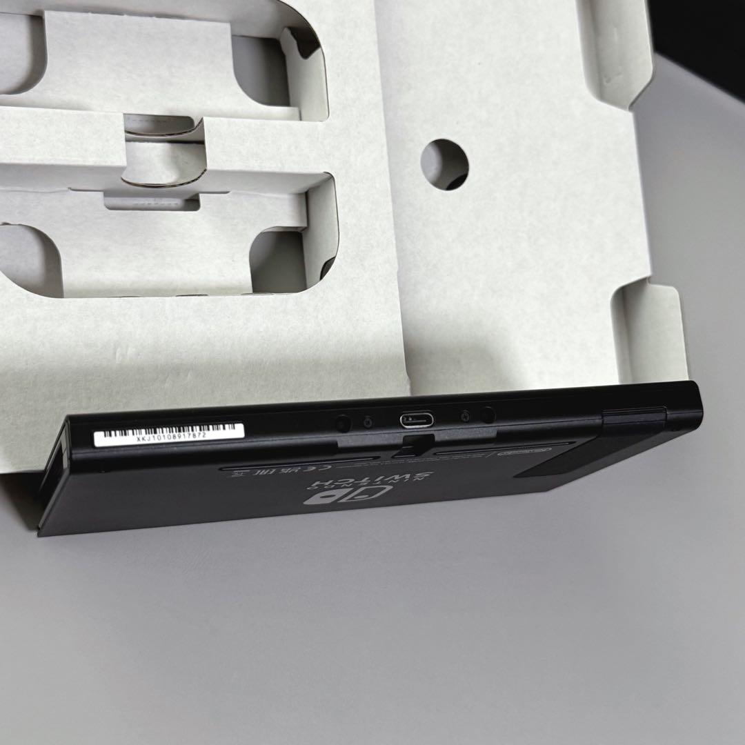 【未使用級】極美品Nintendo Switch 本体2024 バッテリー強化版