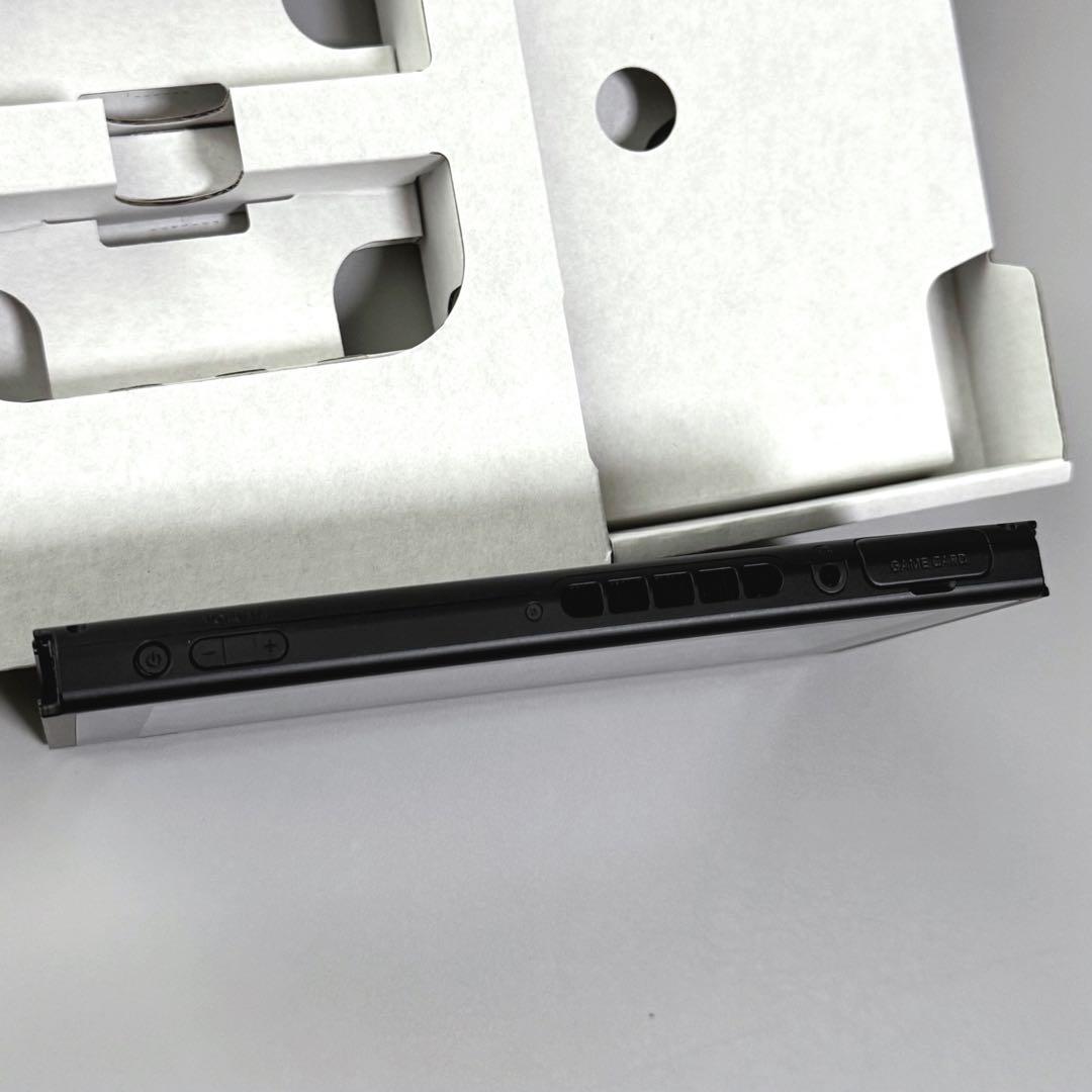 【未使用級】極美品Nintendo Switch 本体2024 バッテリー強化版