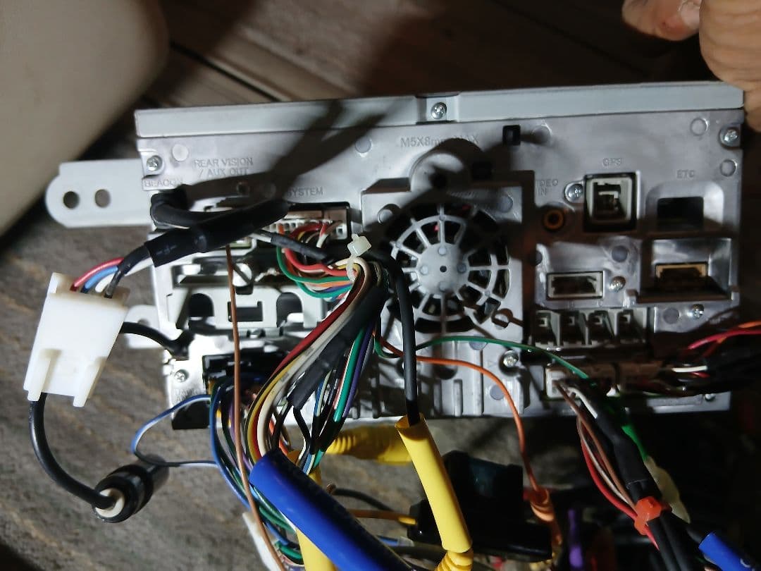 Alpine ESTIMA カーナビ EX900