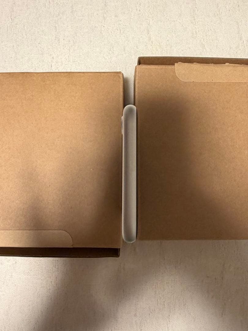 faniさん専用　iPhone SE2 128GB美品 箱あり付属品は全て未使用