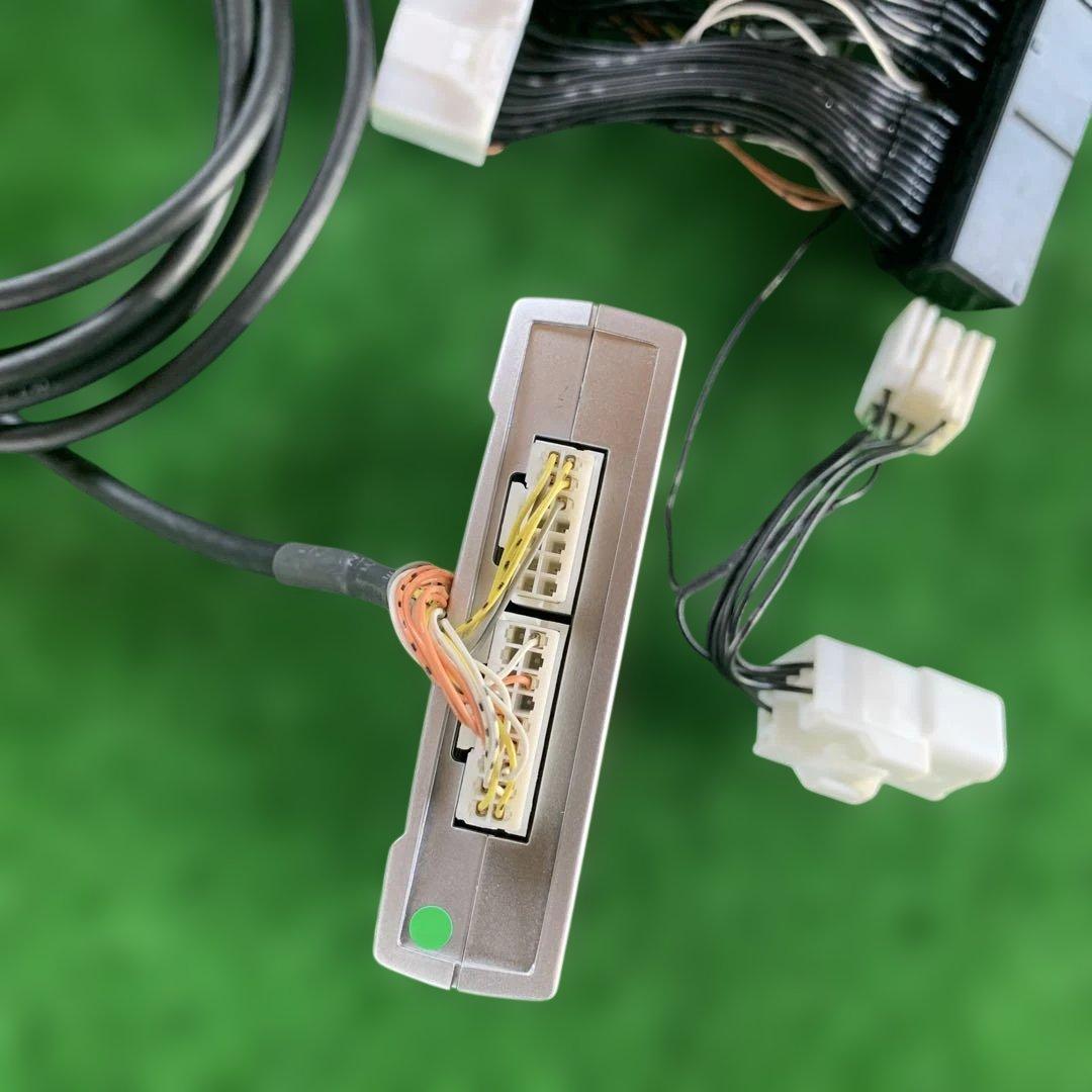 トヨタ　セルシオ30後期　セルシオ RSPEC エアサスコントローラー 中古品