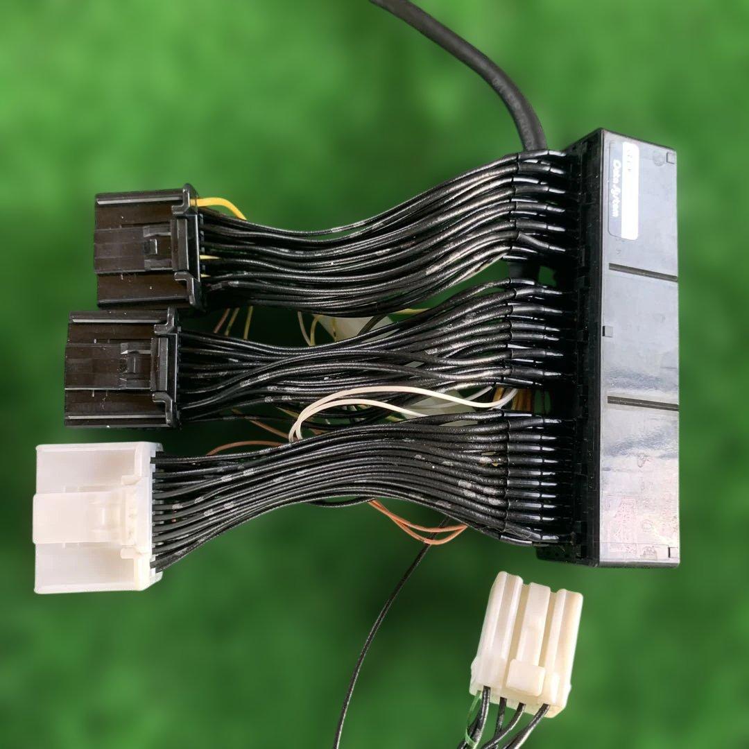 トヨタ　セルシオ30後期　セルシオ RSPEC エアサスコントローラー 中古品