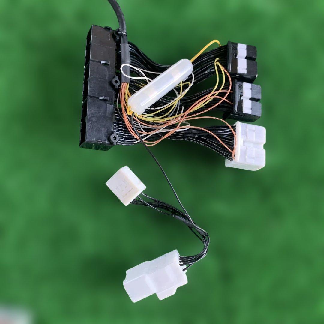 トヨタ　セルシオ30後期　セルシオ RSPEC エアサスコントローラー 中古品