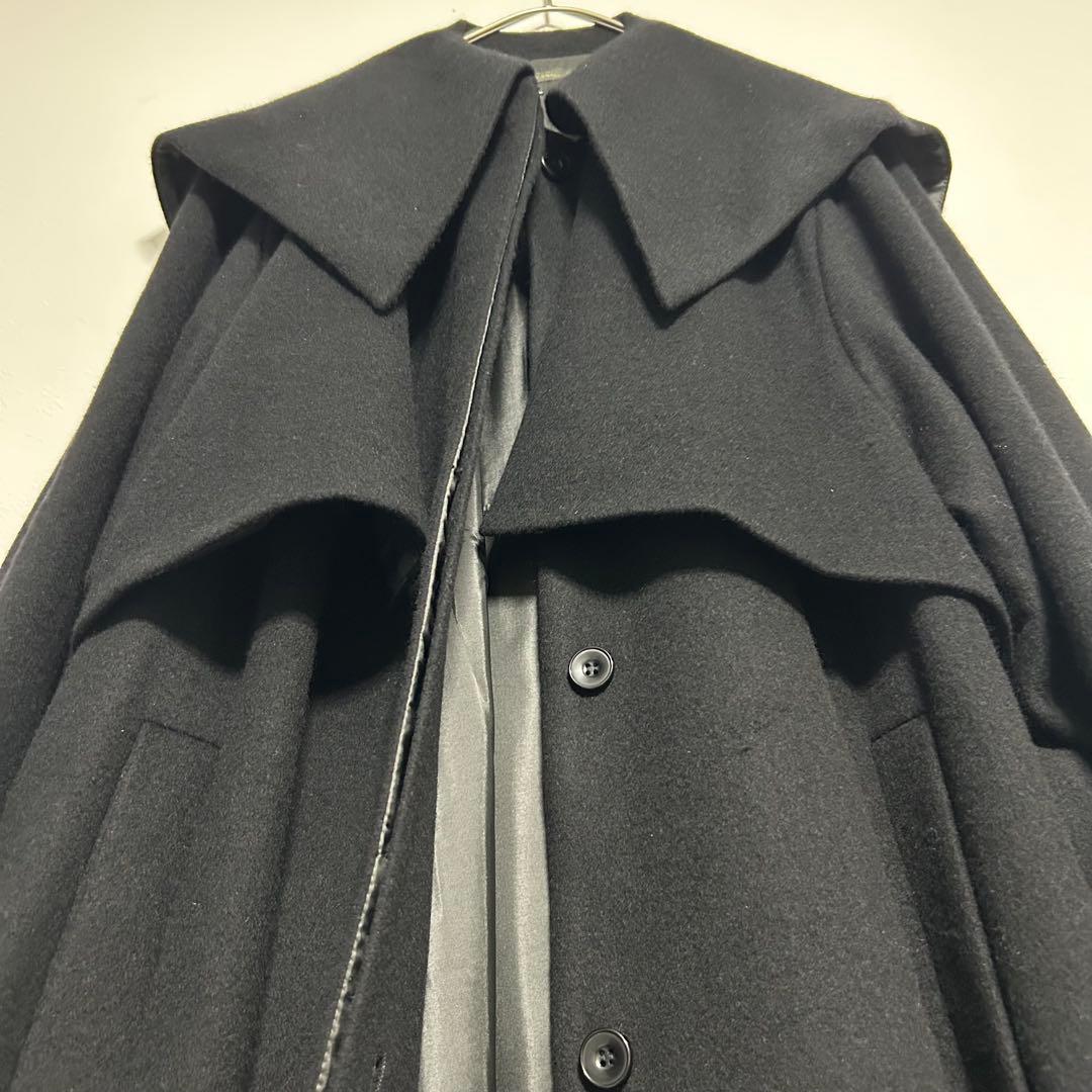 【匿名配送】アデュートリステス ウールピーバービッグカラーコート ウール 黒