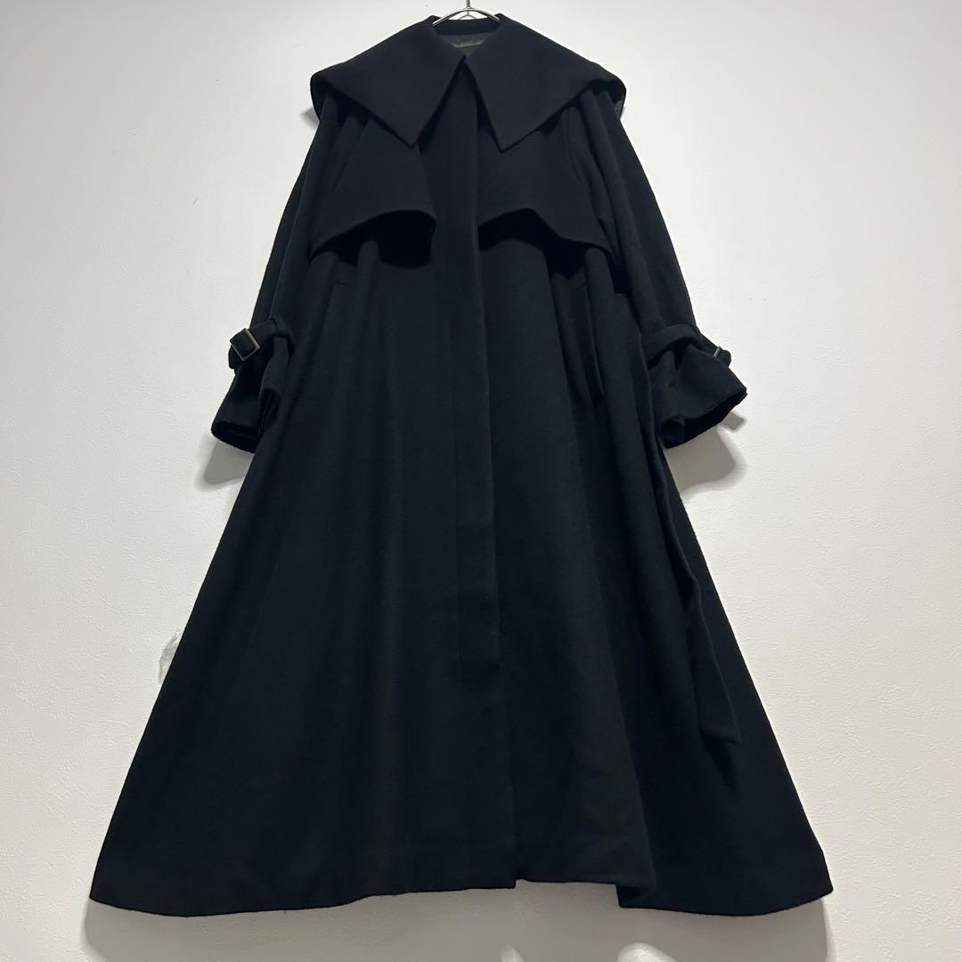 【匿名配送】アデュートリステス ウールピーバービッグカラーコート ウール 黒