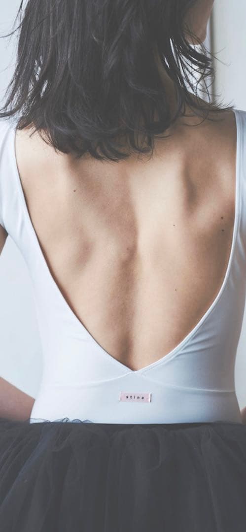 Stina 新品レオタードM ランドリーネット、ポストカード付き！