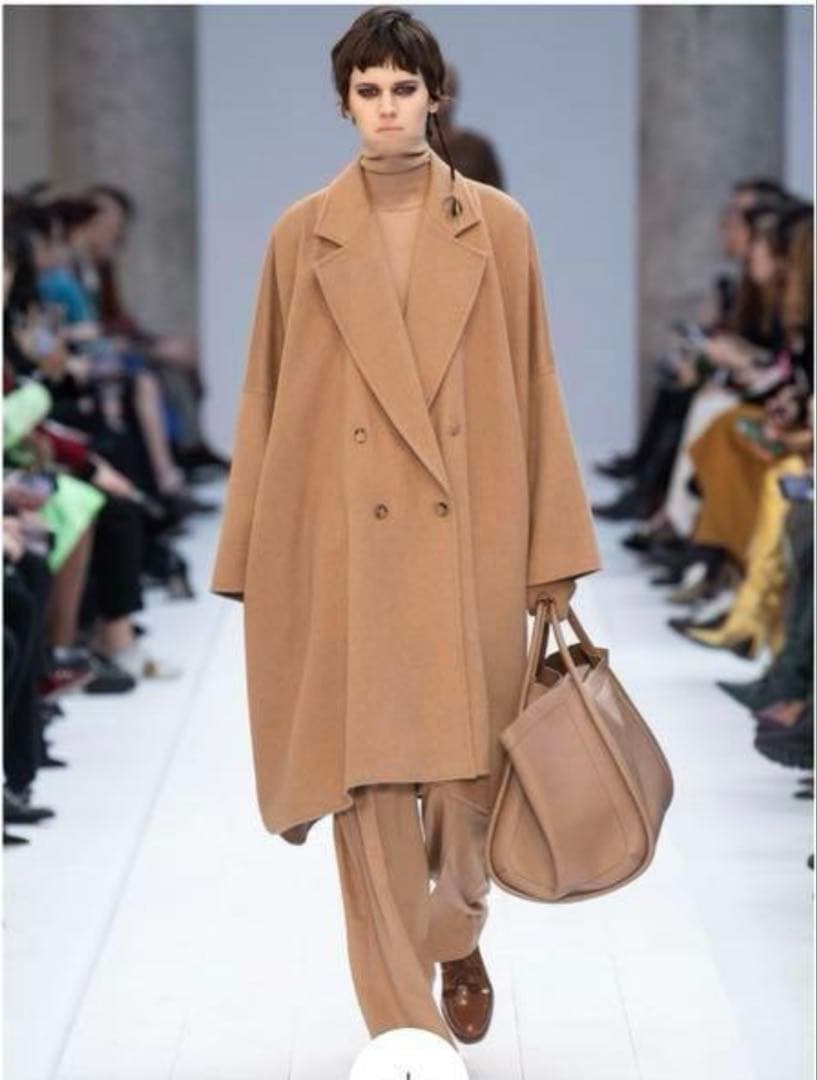 マックスマーラ　キャメル　ポンチョ　ケープコート