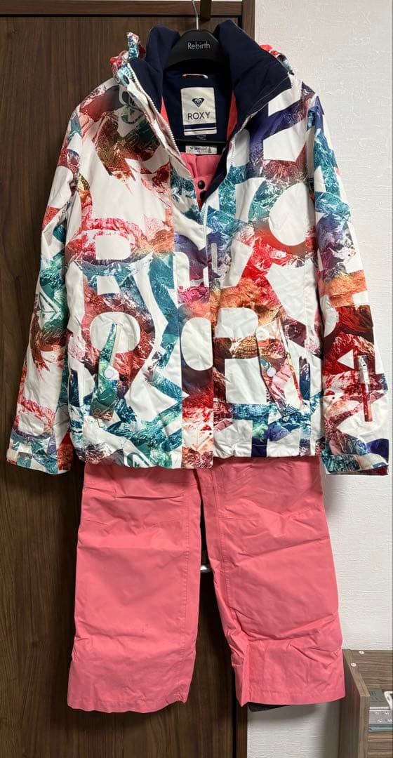 〖プロフ確認下さい⋆⸜♡⸝‍⋆ 〗ROXY スノーボードウェア 上下セット