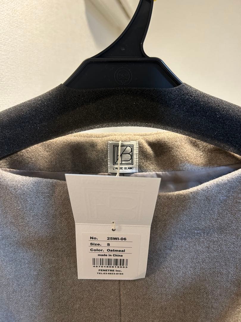 ワンピース L'AUBE BLANC Narrow Line Cape Dress 2025