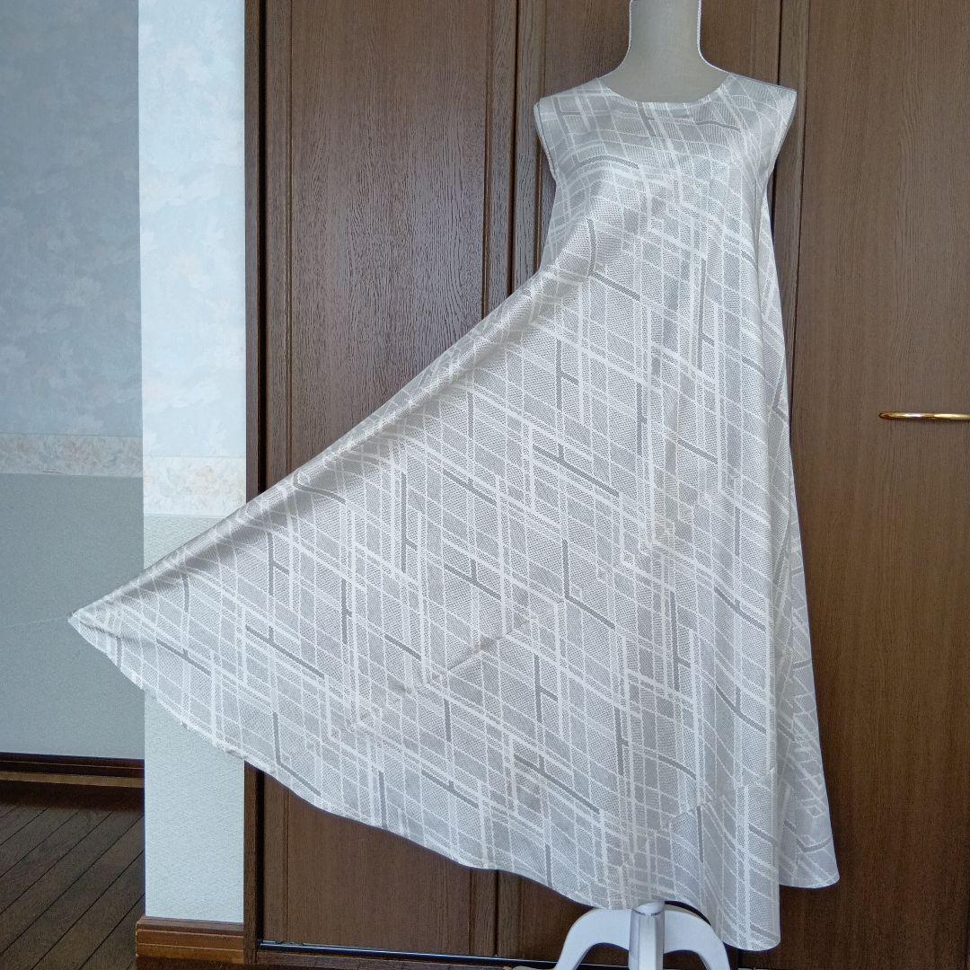 着物リメイク＊本場白大島紬＊ノースリーブテント型フレアーワンピース