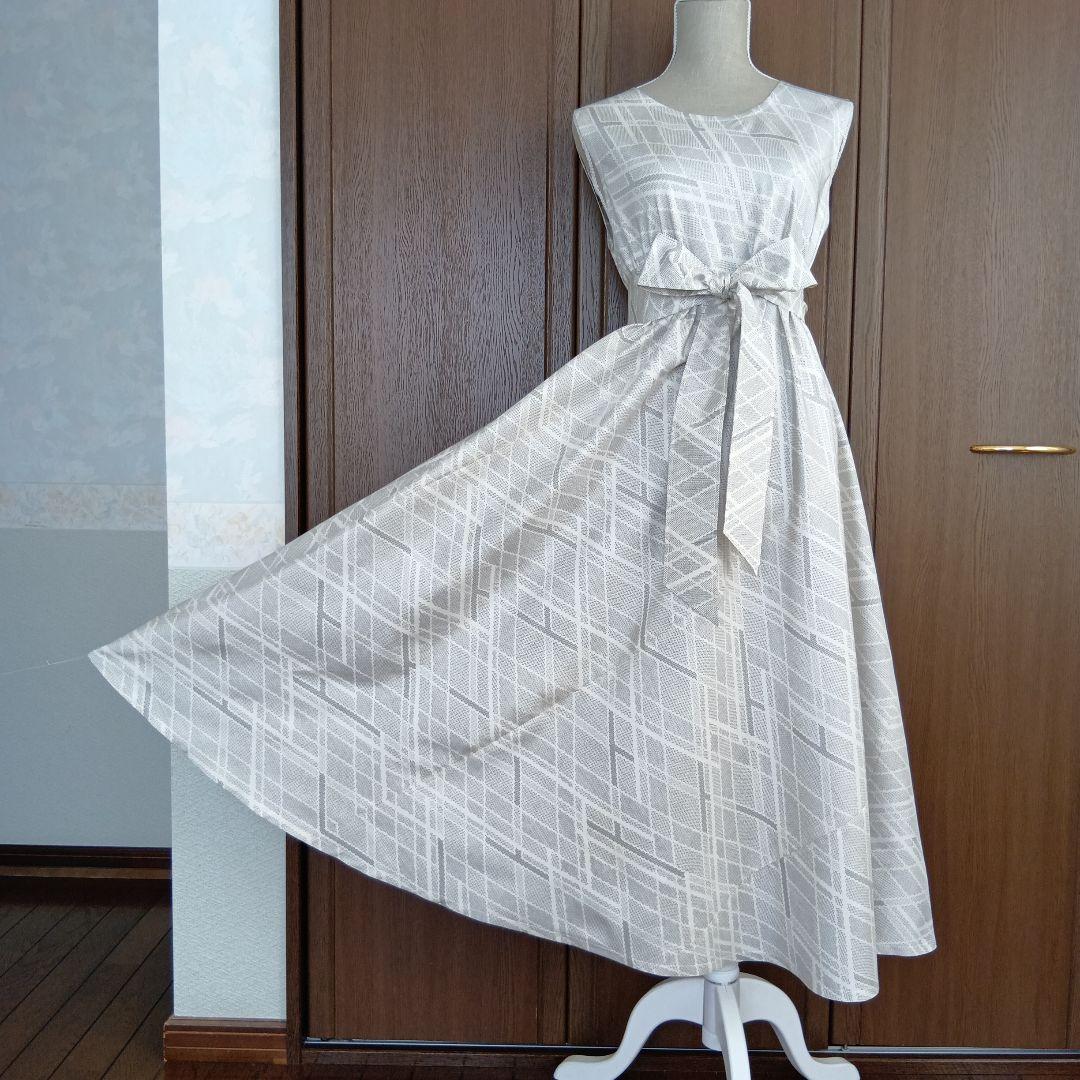 着物リメイク＊本場白大島紬＊ノースリーブテント型フレアーワンピース