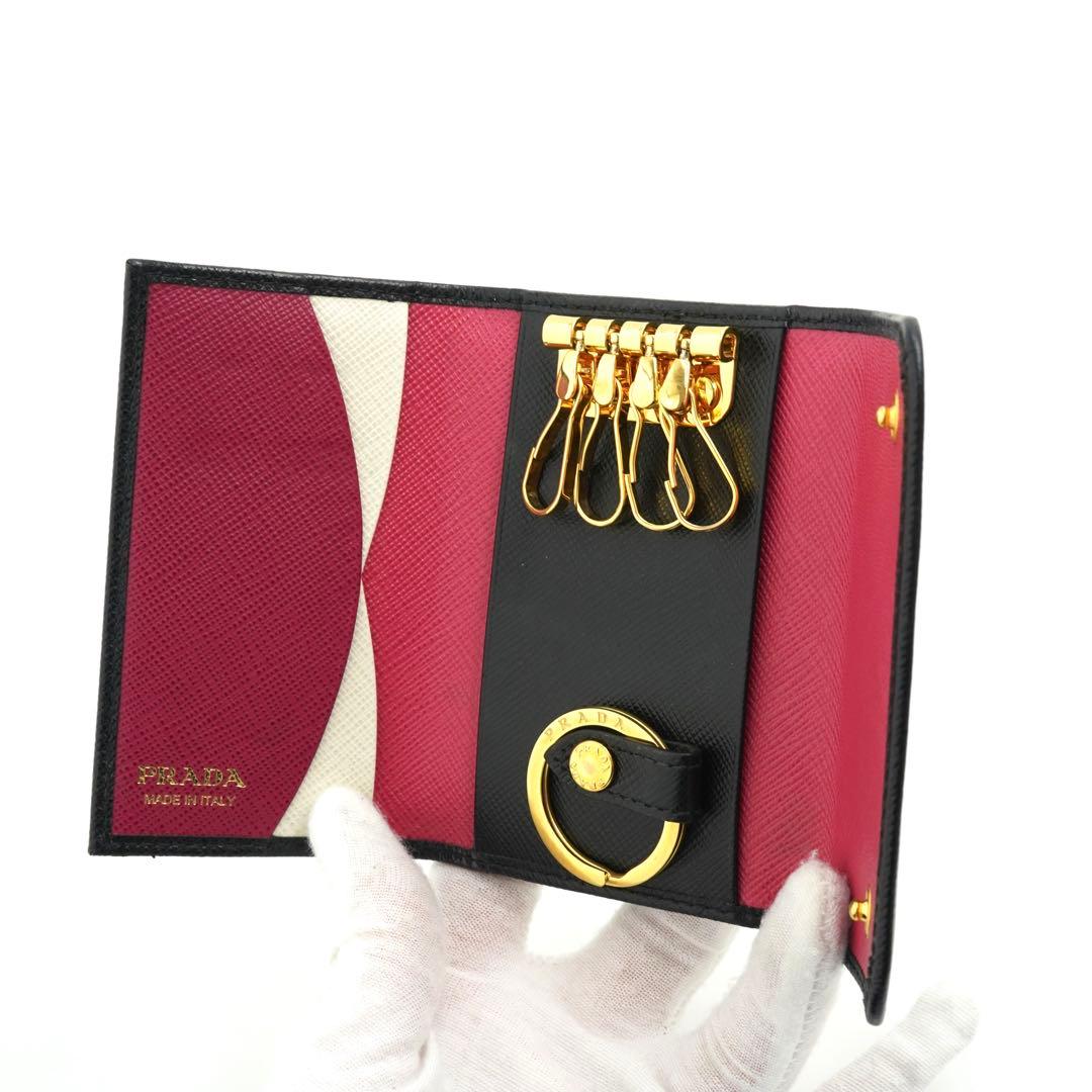 ✨未使用展示品・箱付き✨　PRADA キーケース　4連　サフィアーノレザー