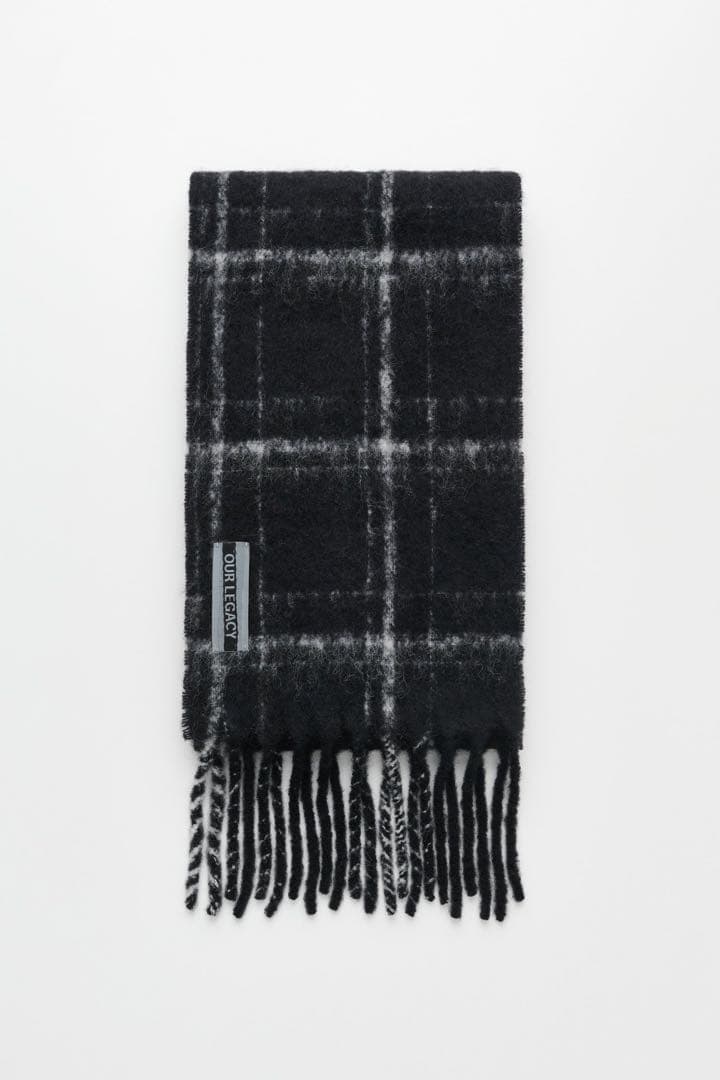 マ*ン様 アワーレガシー　SCARF Black Fuzzy Alpaca Ch