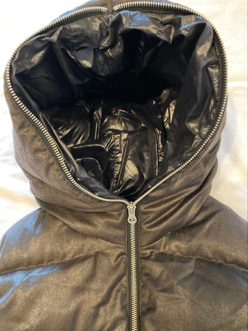 美品！DUVETICA 40 表面ウールのモカグレーダウンベスト　ドゥべティカ