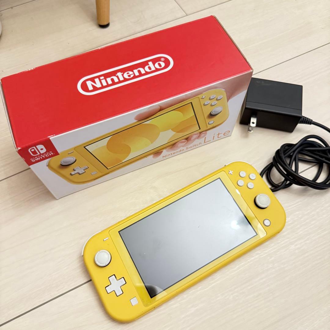 Nintendo Switch Lite イエロー おまけ付　どうぶつの森