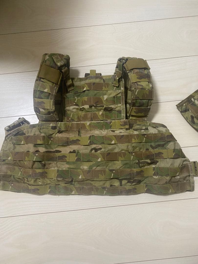 Eagle Industries rrvマルチカム　チェストリグ