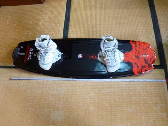 みなとみらい★ウェイクボード＆ブーツ＆牽引ロープ＆ウェットスーツ★