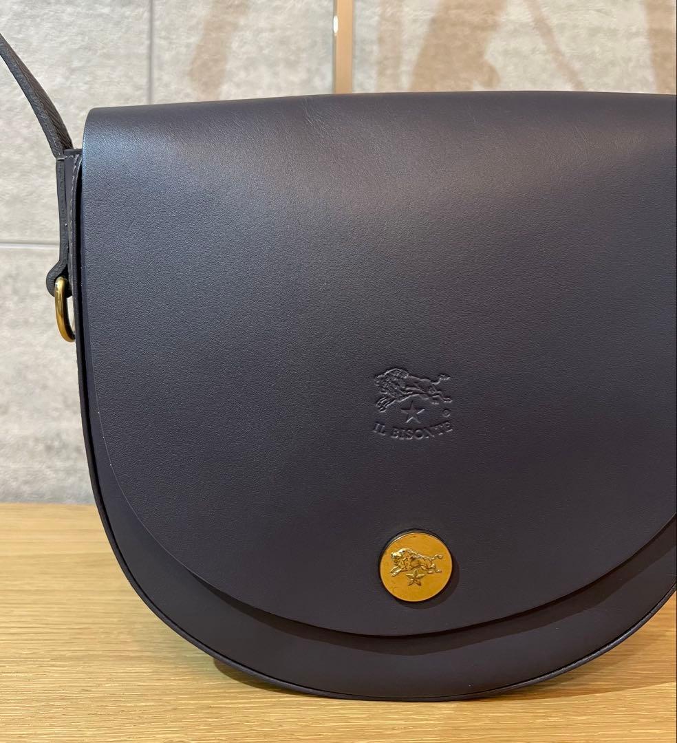未使用　il bisonte ショルダーバッグ　スムースレザー