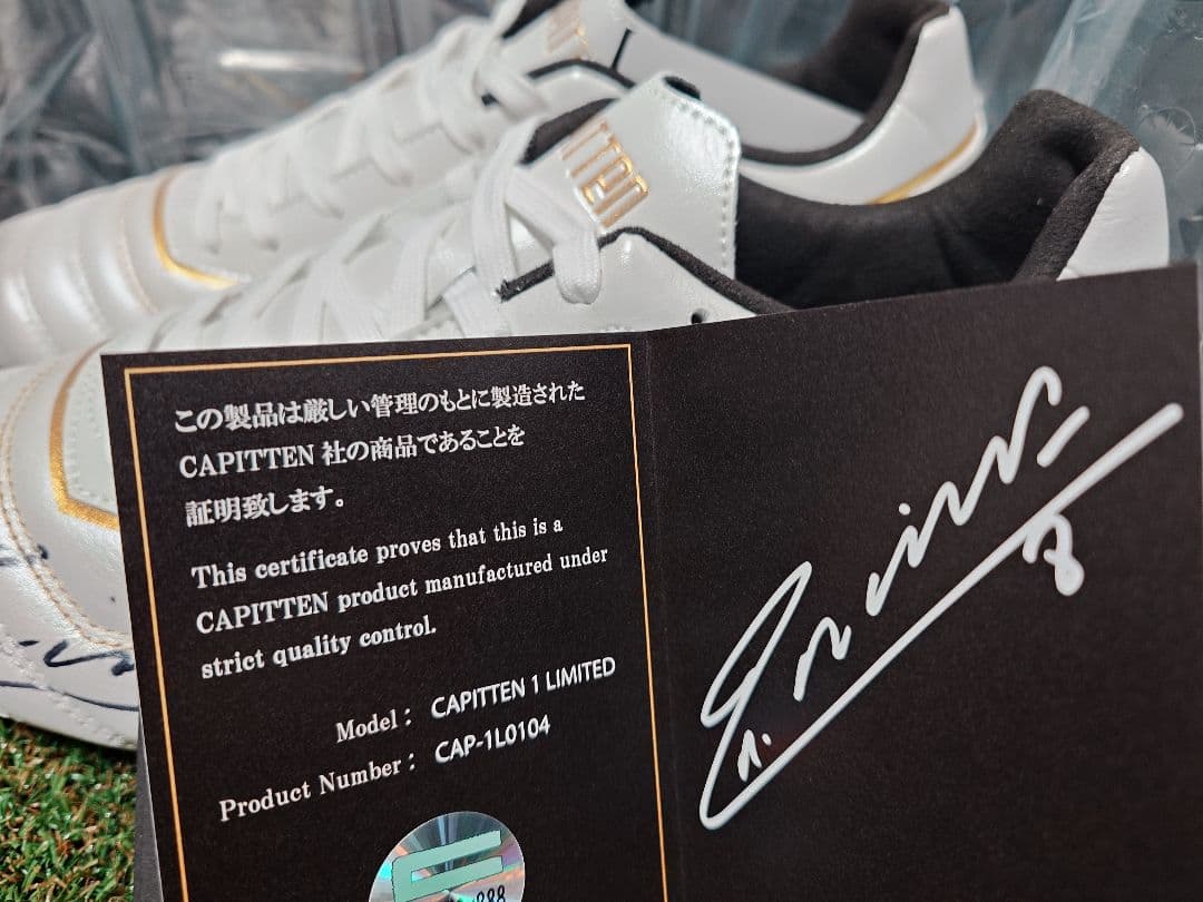 イニエスタ　CAPITTEN ONE 888 LIMITED Edition