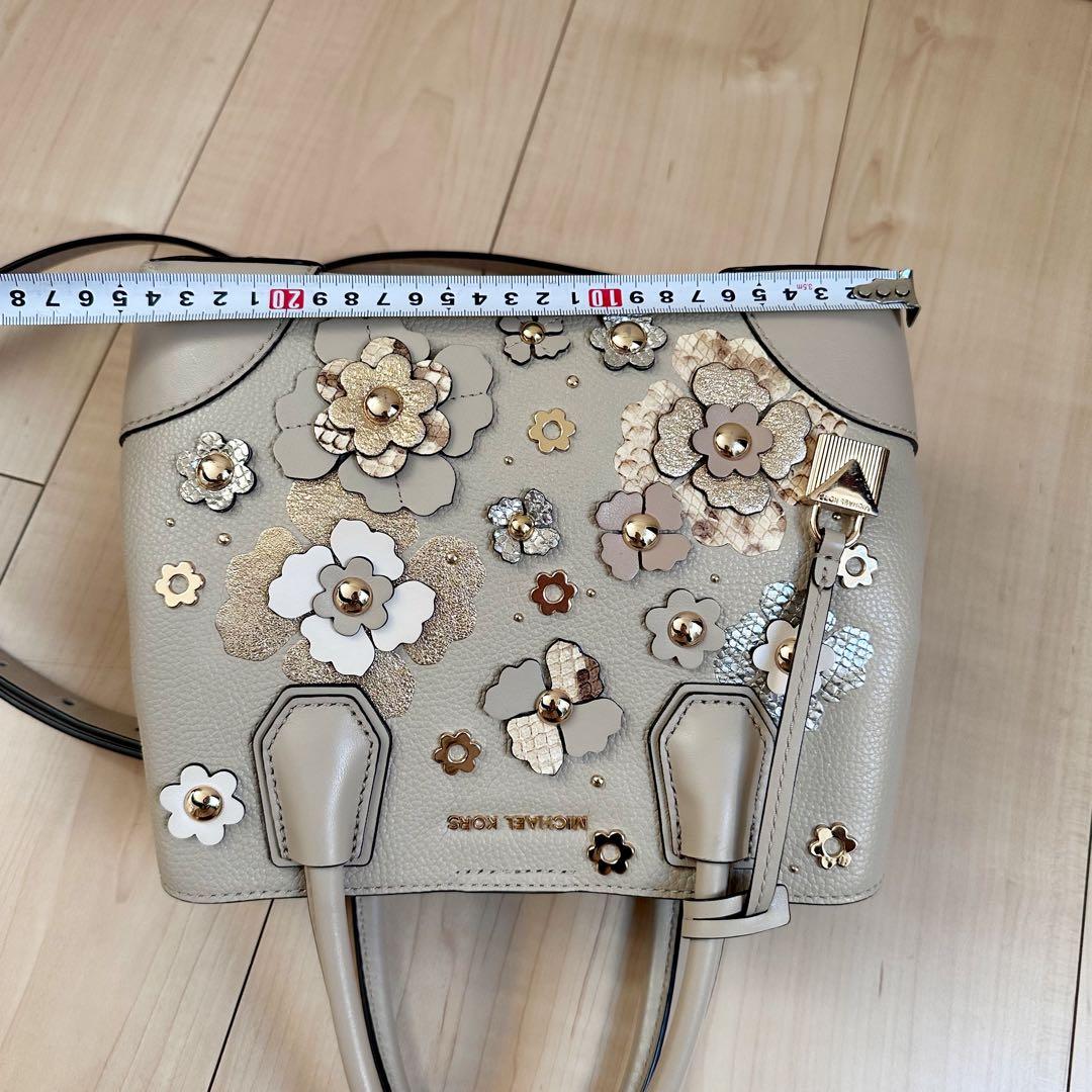 日本未発売　マイケルコースフラワーモチーフショルダーバッグ