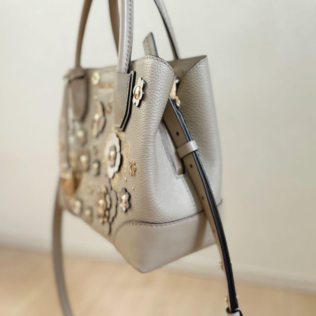 日本未発売　マイケルコースフラワーモチーフショルダーバッグ