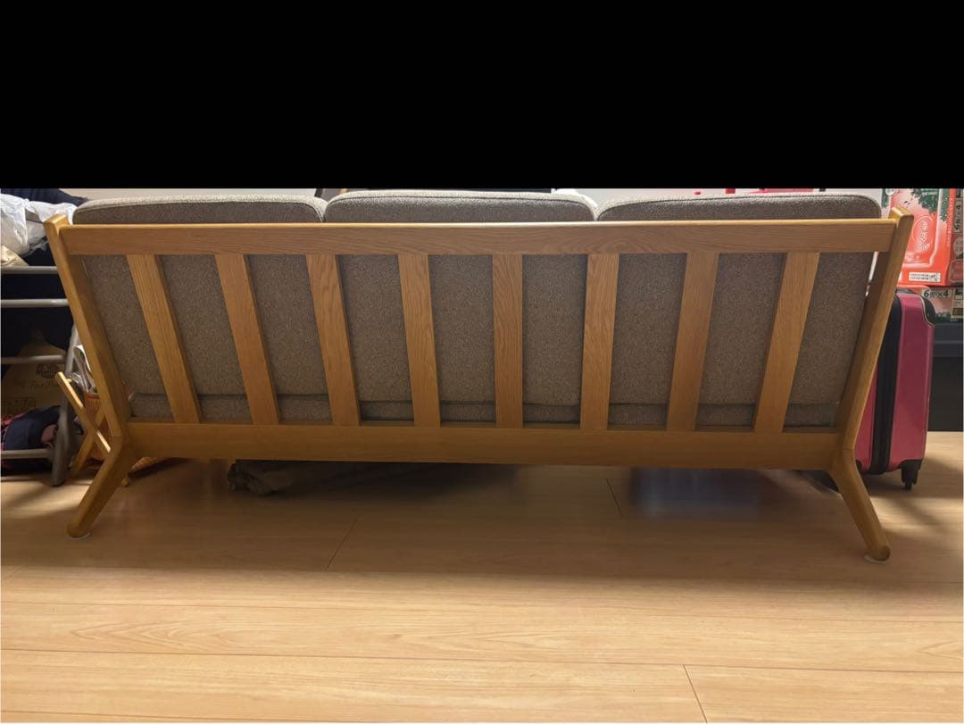 定価約18万　unico(ウニコ) VISKA(ヴィスカ)木製3人掛けソファー