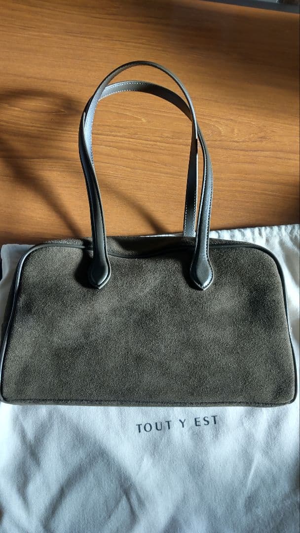 Tout Y Est オリーブグリーントートバッグ