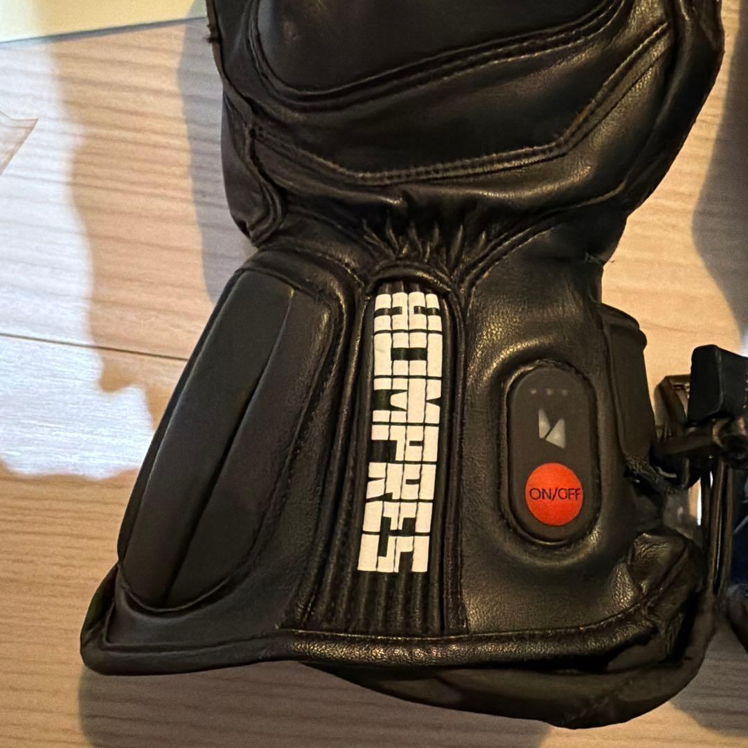 hompressの電熱グローブです。