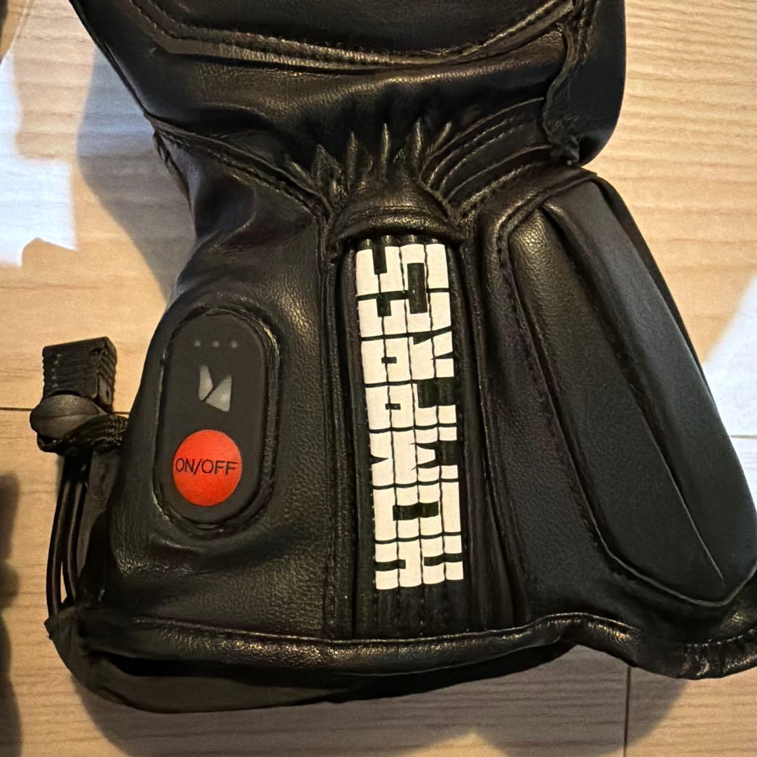 hompressの電熱グローブです。