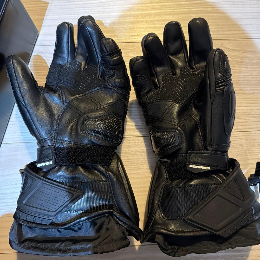 hompressの電熱グローブです。