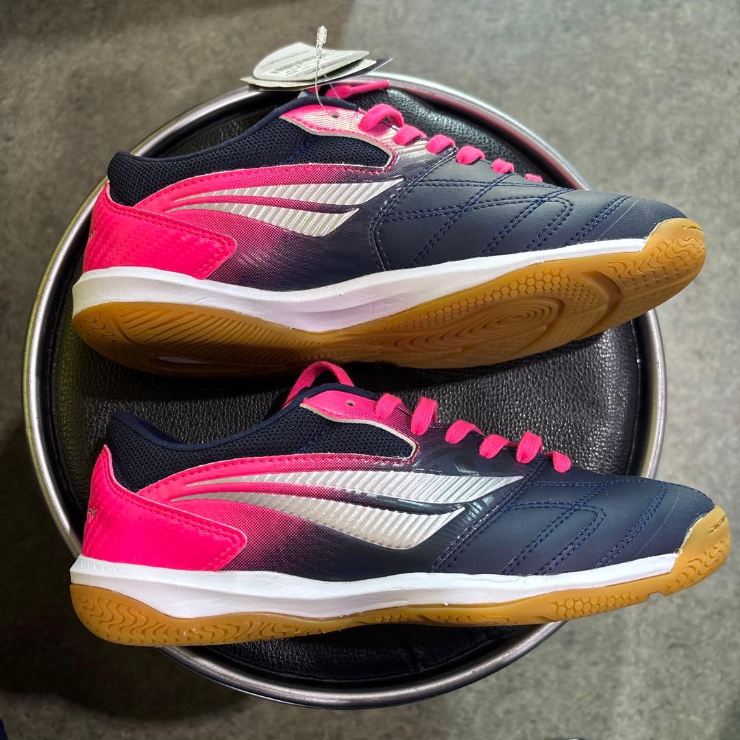 ペナルティフットサルシューズ新品24.５㎝