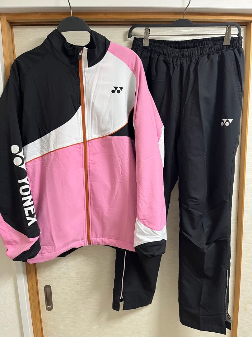 ヨネックス　ウインドブレーカー