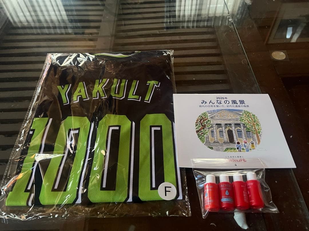 Yakult 1000 ヤクルトユニフォーム フリーサイズ☆オマケ付き☆