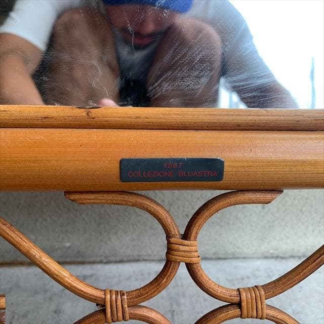 ヴィンテージのラタンスタンドミラー