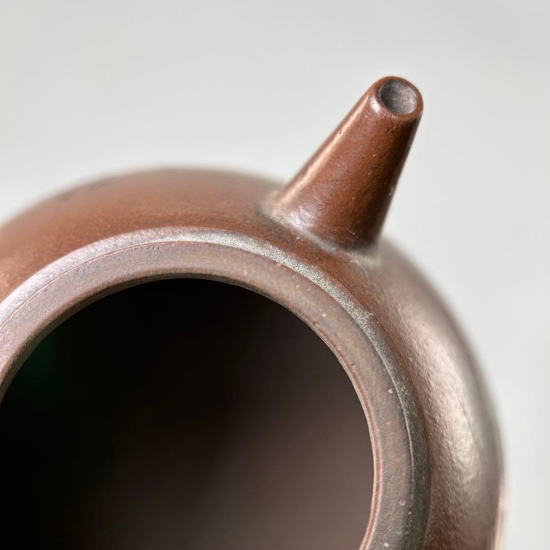 孟臣小型急須 茶壺 底款有印「宜興」 高さ約7cm 口径約3.5cm茶道具