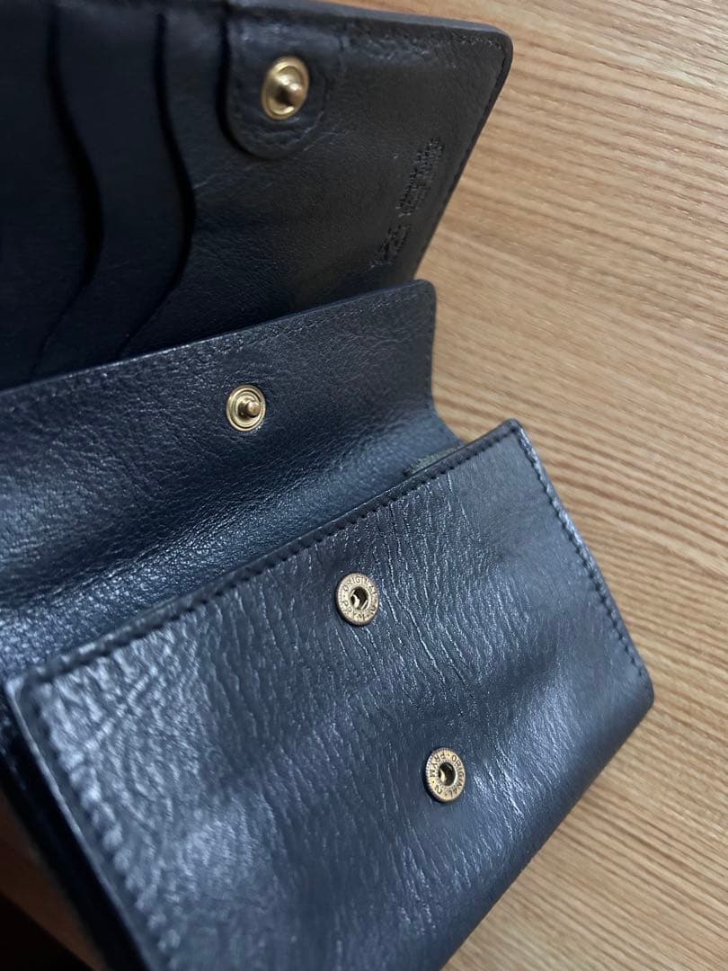 IL BISONTE 二つ折り財布 濃紺　ネイビーレザー　超美品
