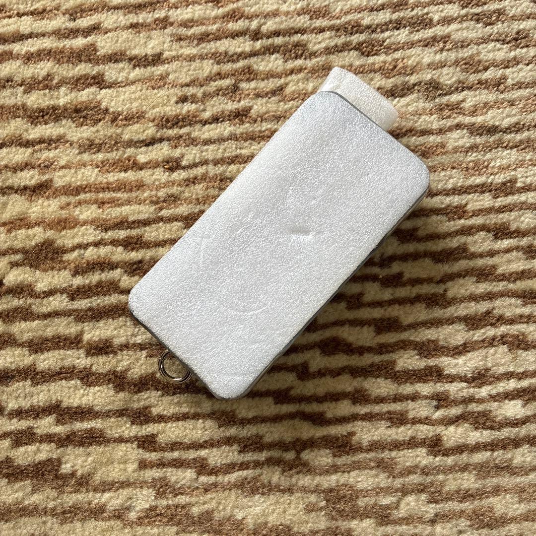 ajew エジュー　iPhone16 シルバー　スマホケース　ショルダー　完売品