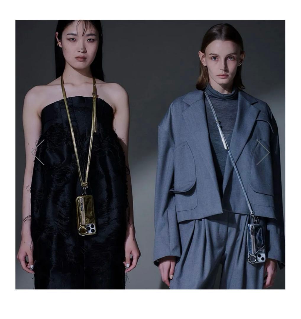 ajew エジュー　iPhone16 シルバー　スマホケース　ショルダー　完売品