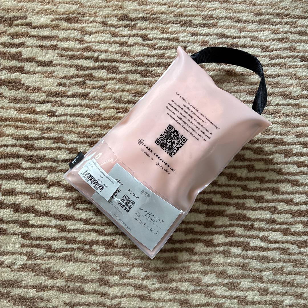 ajew エジュー　iPhone16 シルバー　スマホケース　ショルダー　完売品