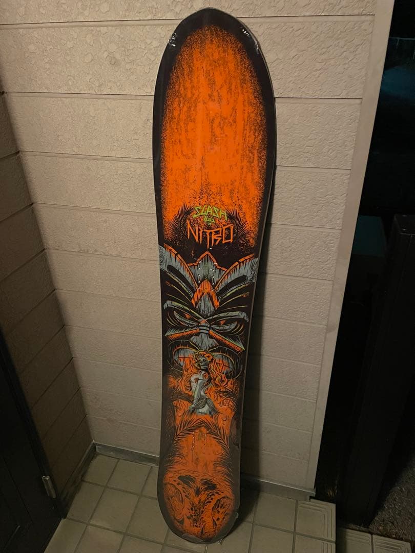シーズンセール　NITRO SLASH 166 スノーボード パウダー