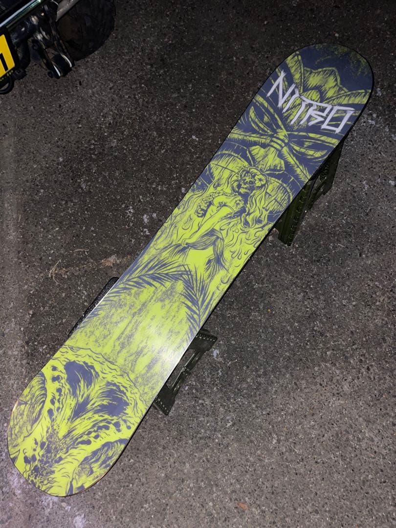 シーズンセール　NITRO SLASH 166 スノーボード パウダー