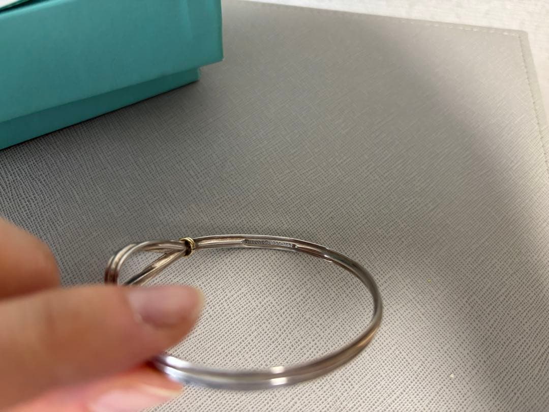 ティファニー ツイストフック コンビ バングル
