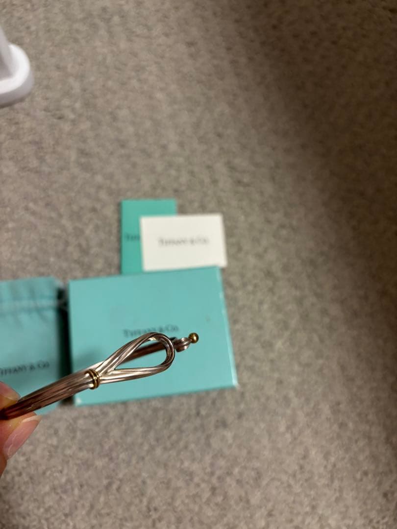 ティファニー ツイストフック コンビ バングル