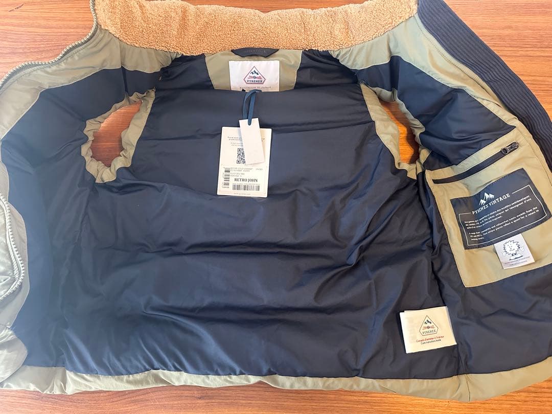 【新品未使用】ピレネックス レトロジョン ダウンベスト S