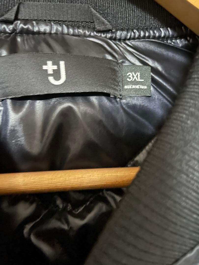 UNIQLO　＋J ハイブリッドダウンオーバーサイズMA-1 3XL