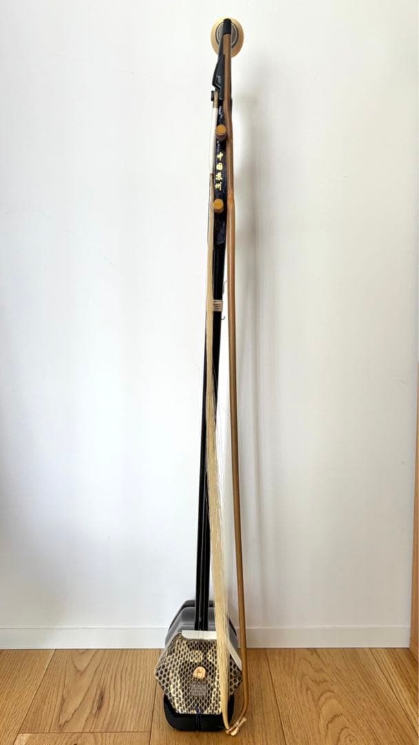 蘇州二胡（ケース、ロジン、弱音器付き）